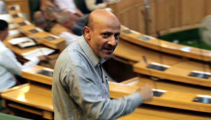 Engineer Rashid arriving at Delhi High Court amid heavy security for a hearing in the NIA terror funding case.