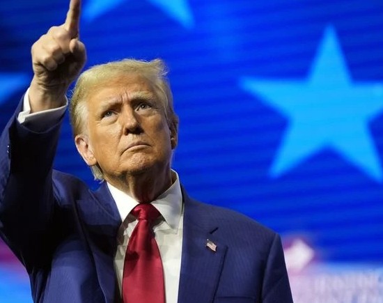 Trump Urges EU to Impose 100% Tariffs on India, China Over Russian Oil
