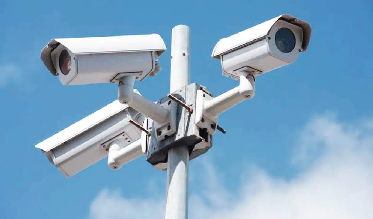 Delhi government installs 50,000 new CCTV cameras and a central command centre to improve women’s safety and 24x7 city surveillance.